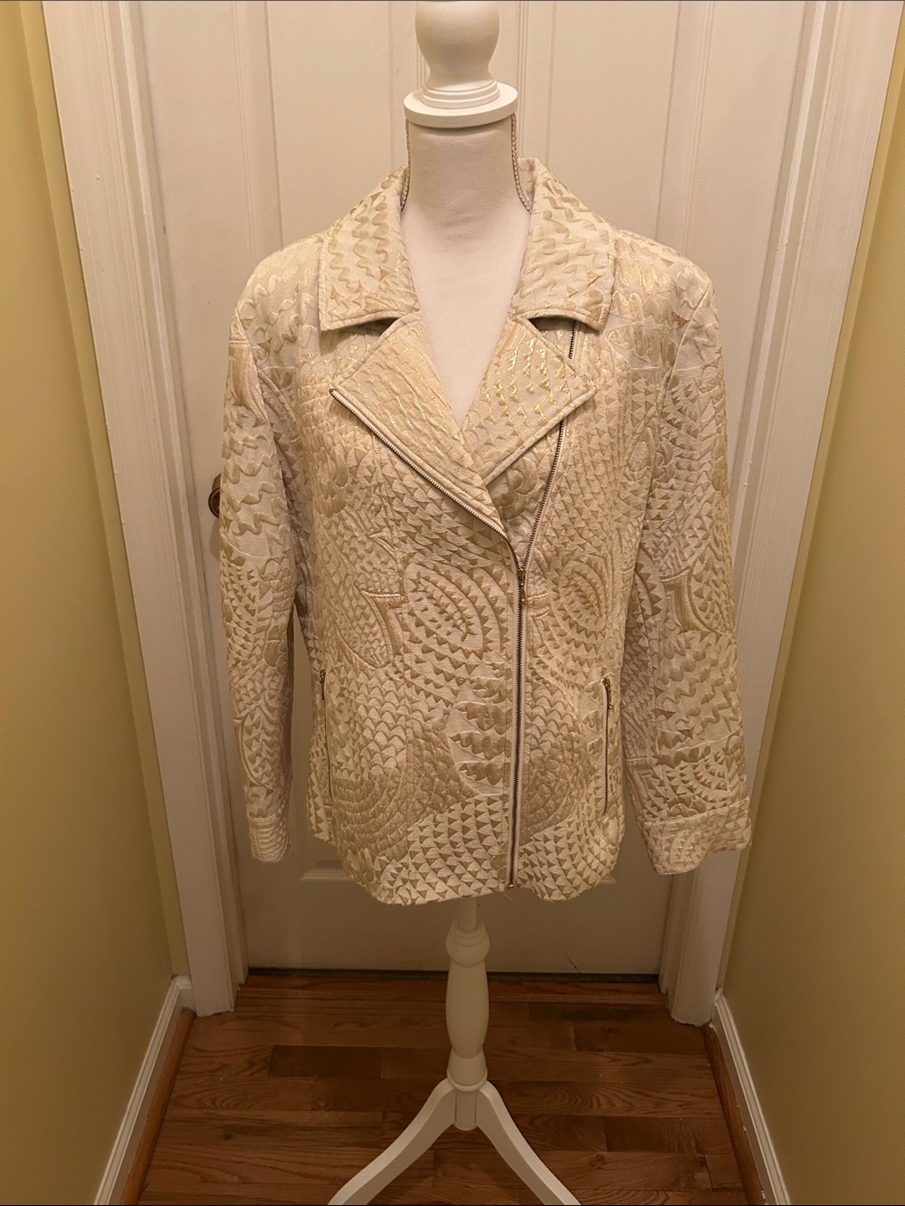 Chicos Cream Quilted Textured Women's Jacket